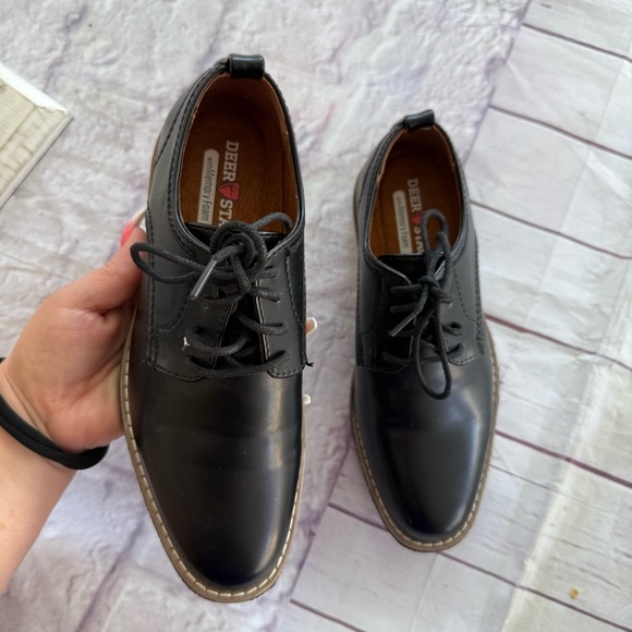 Other - Deer Stag’s Zander Black Leather Shoes  With Memory Foam Kids Size 2.5 M